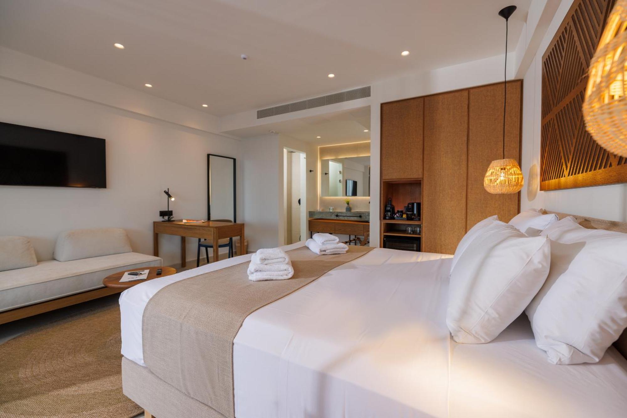 Deos Luxury Suites - Adults Only Hersonissos  Ngoại thất bức ảnh